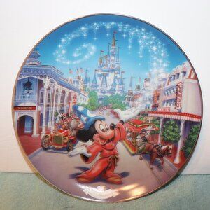 Walt Disney World 25th Anniversary Main Street, USA Ltd Ed Collectors Plate 8”
